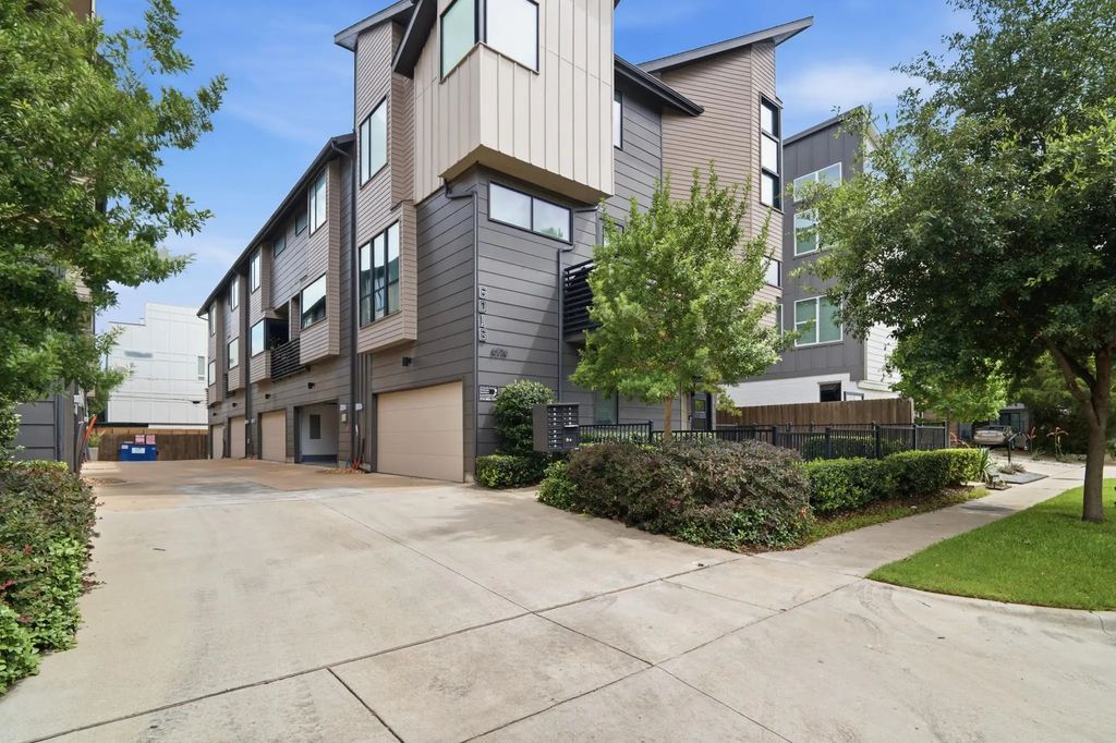 6016 Hudson Street 2, Dallas