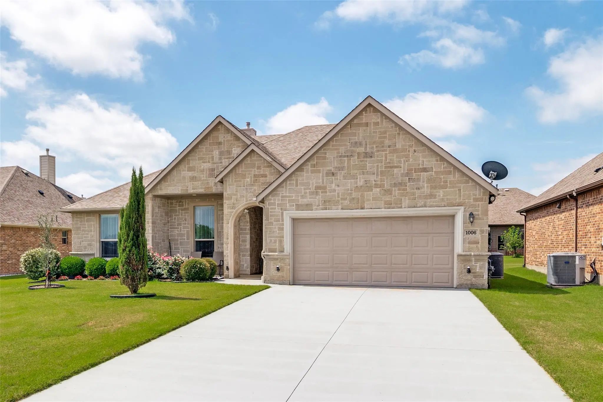 Photo of Listing #21301597