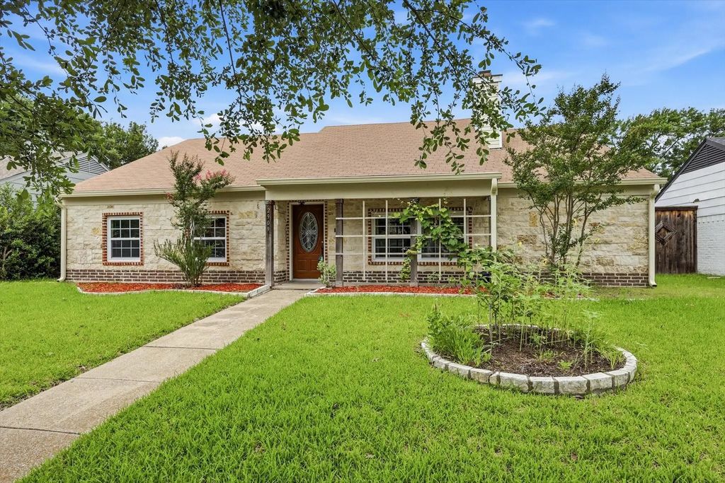 2909 Riviera Drive, Garland