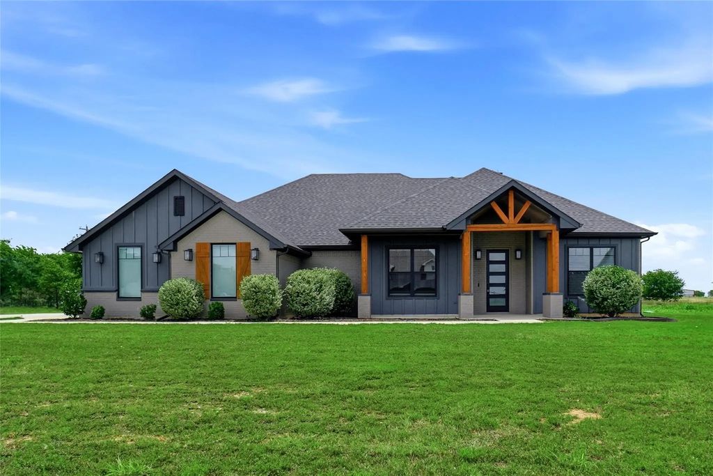 6909 Scarlett Way, Godley