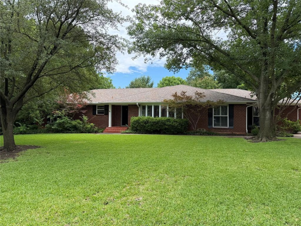 6536 Dykes Way, Dallas
