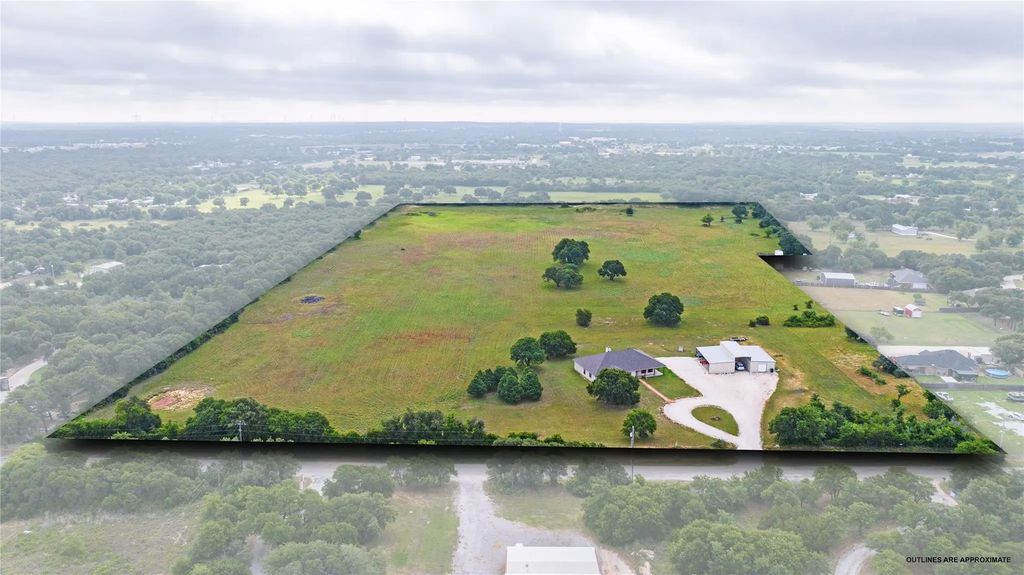 523 S Hays Road, Clyde