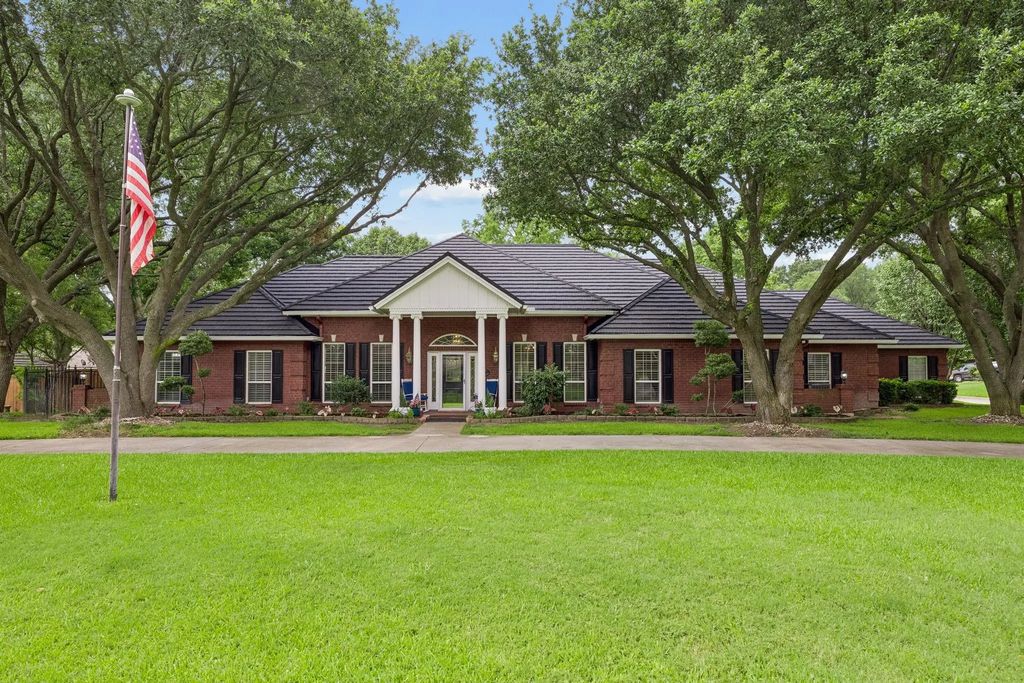 400 Timberlake Drive, Azle