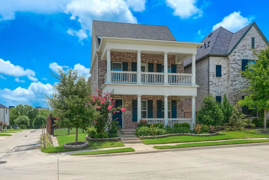 1037 Sarah Street, Allen