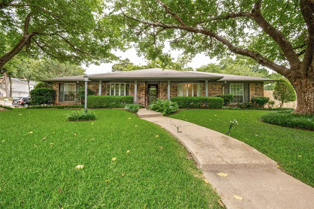 4700 Creekside Drive, Arlington