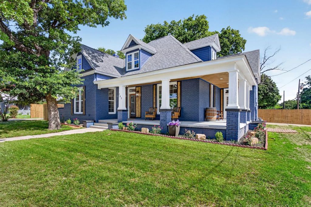 702 W Spring Street, Weatherford