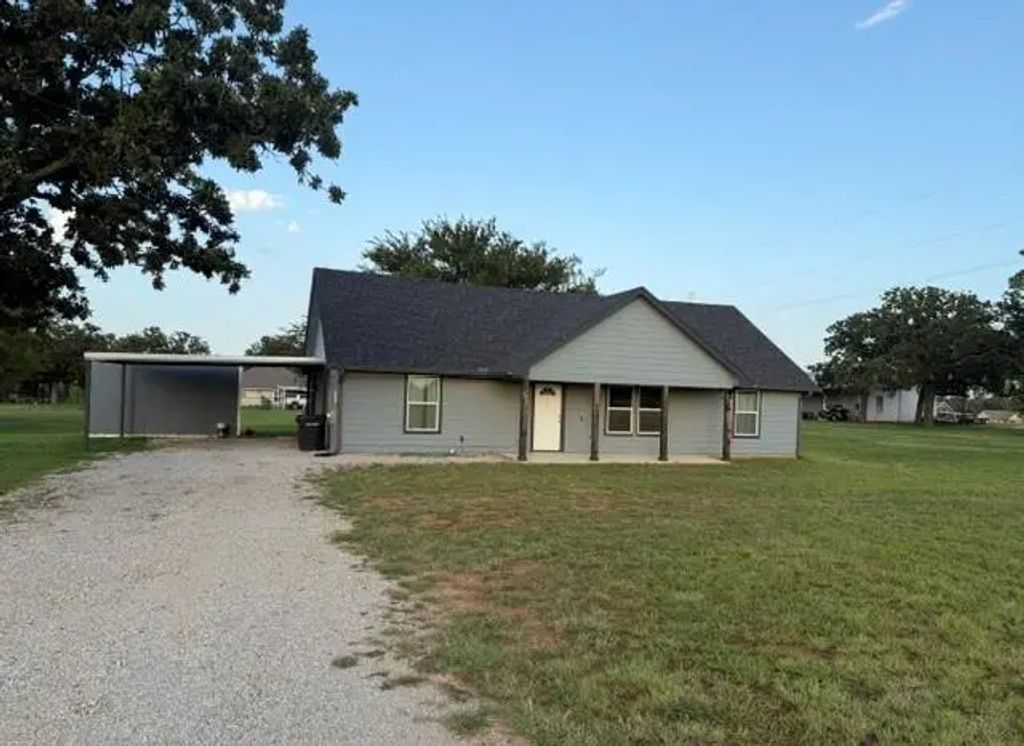 195 Brown Lane, Poolville