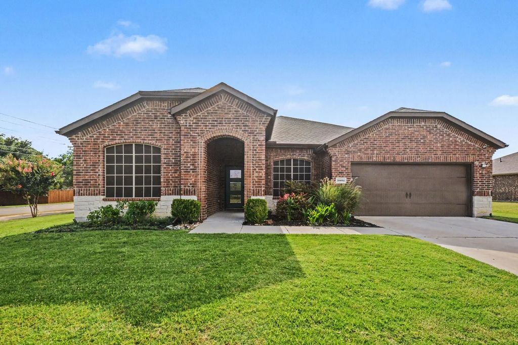 3801 Forest Bend Road, Denton