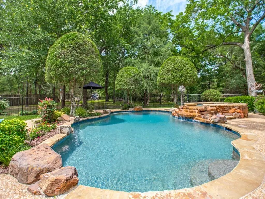 6 Bluebonnet Trail, Greenville