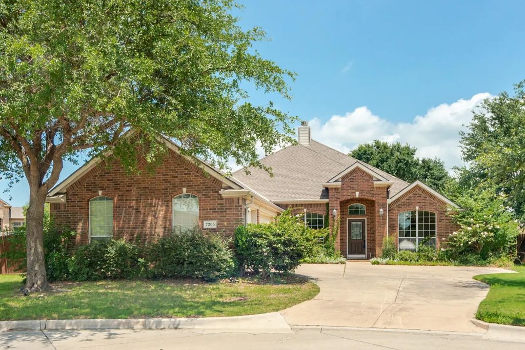7205 Silktree Court, Denton