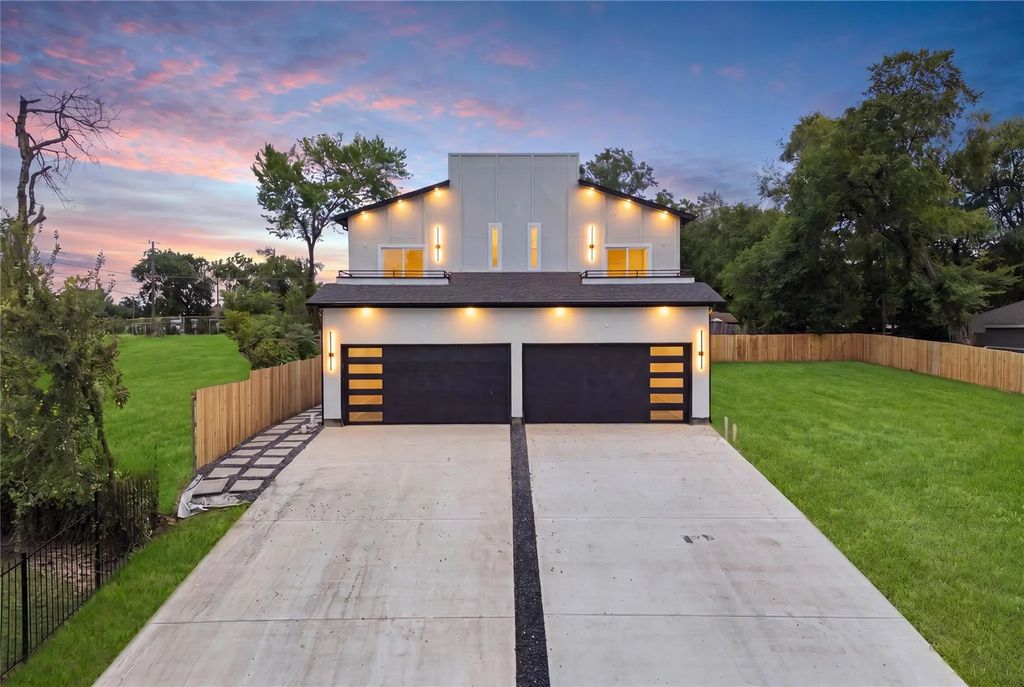 520 Woodbine Avenue, Dallas