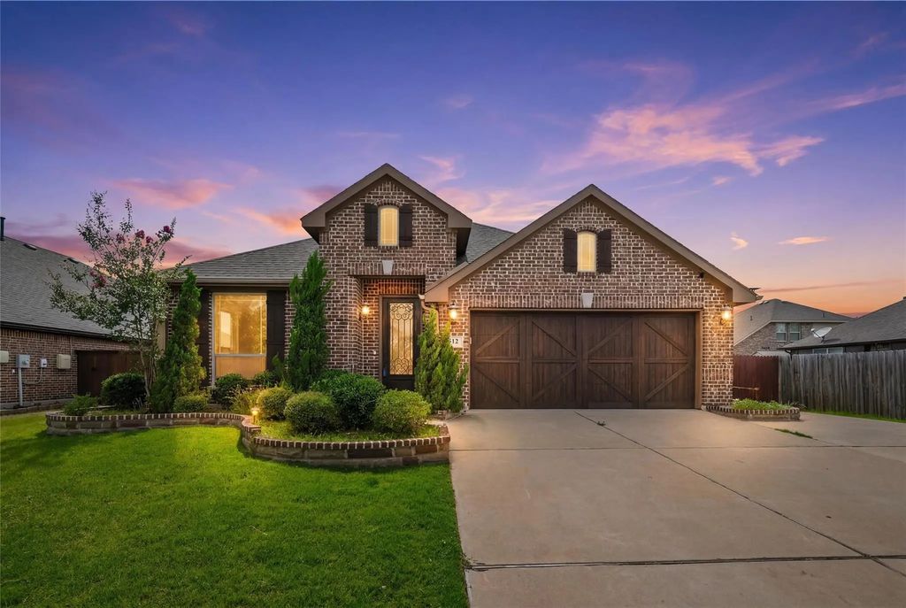512 Carnation Lane, Mansfield