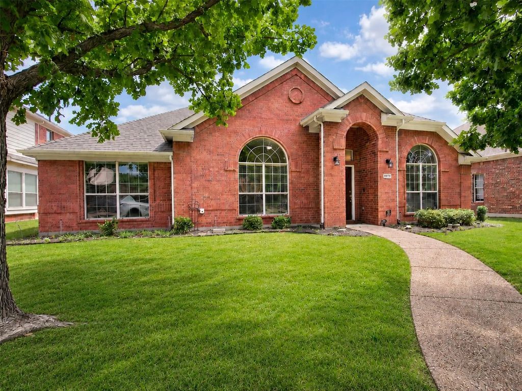 9879 Red Cedar Drive, Frisco