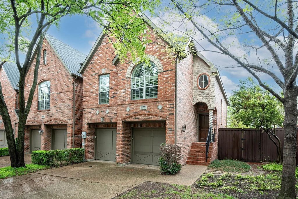 4144 Towne Green Circle, Addison