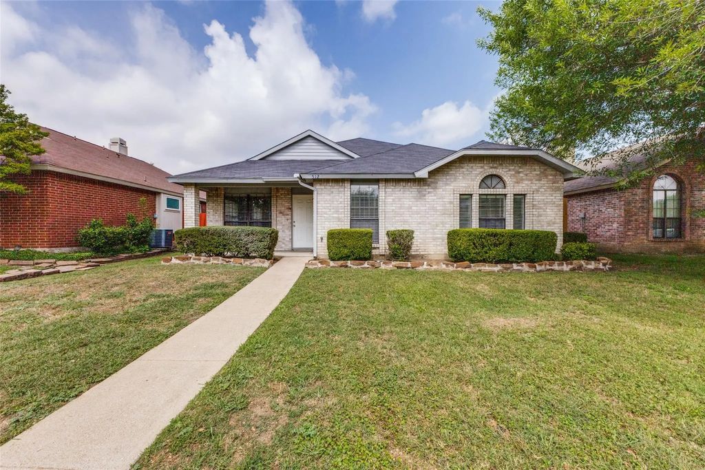 512 Sims Drive, Cedar Hill