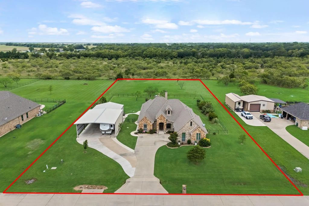 5038 White Pine Drive, Royse City