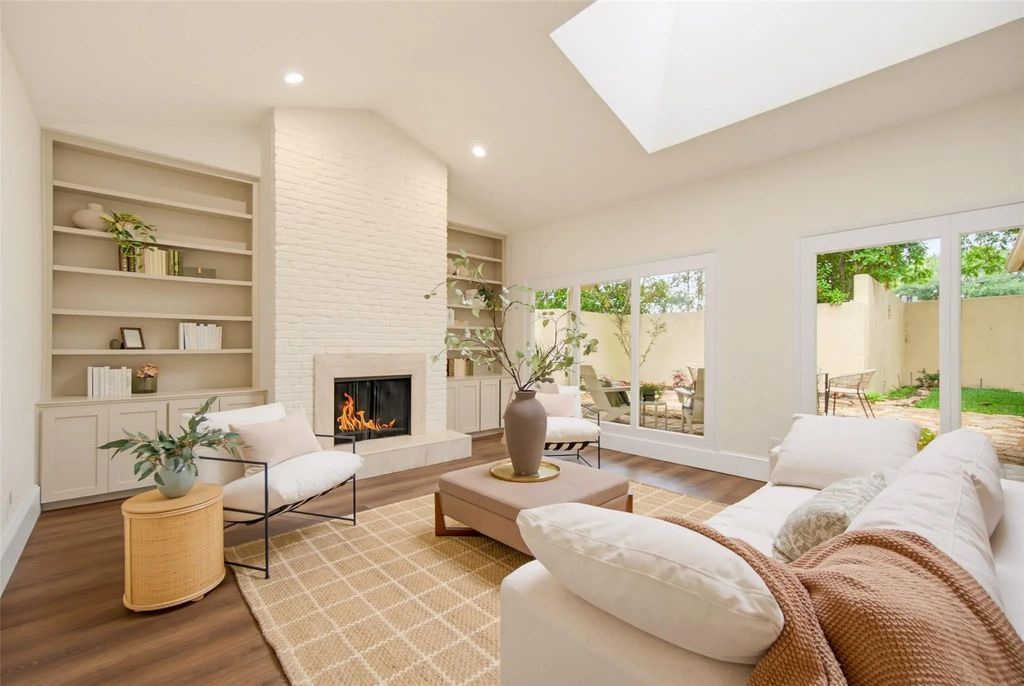 4394 Cochran Chapel Circle, Dallas
