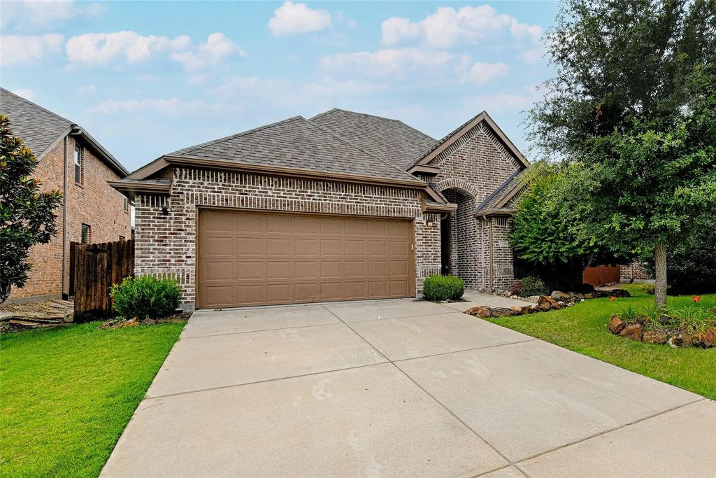 1124 Hot Springs Way, Celina
