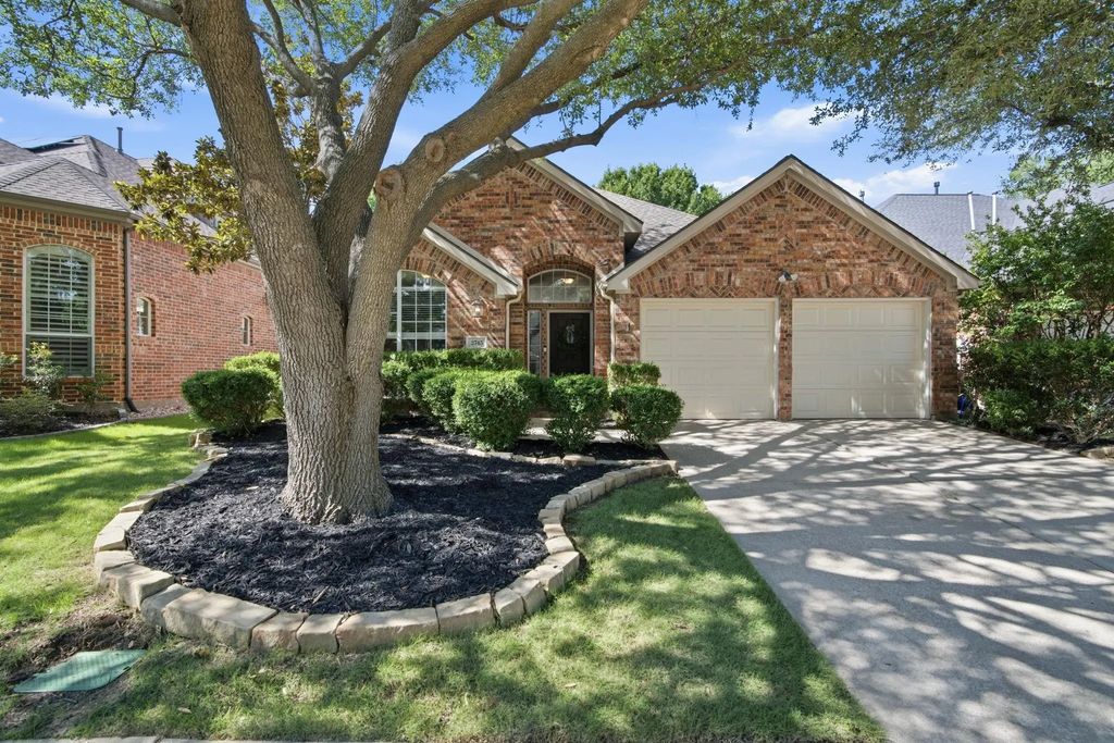 2745 Spanish Moss Trail, Frisco