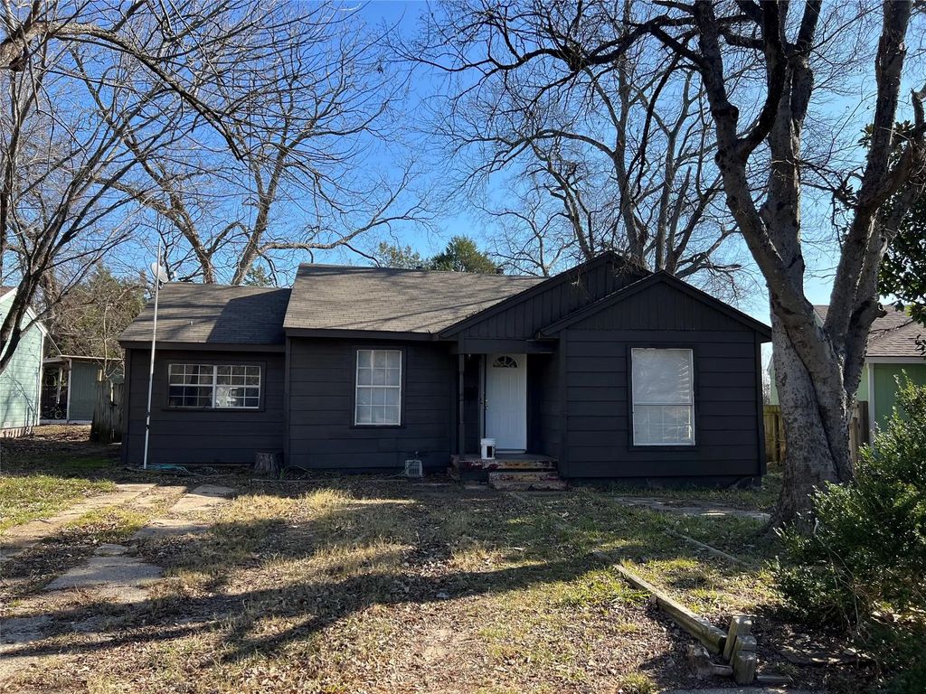 1104 Bell Drive, Greenville