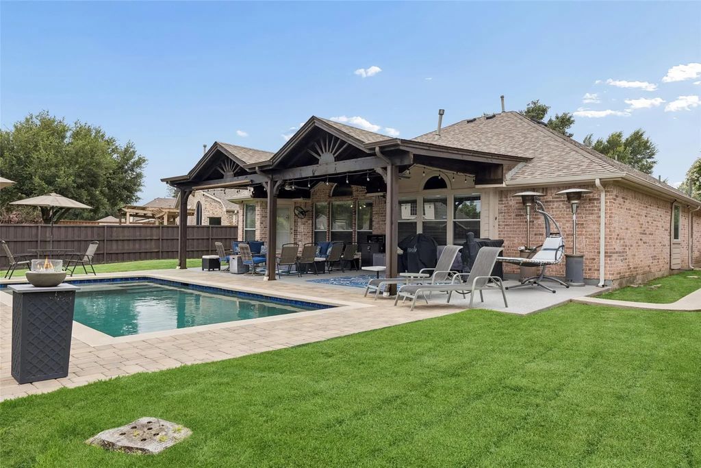 7918 Kings Court, Rowlett