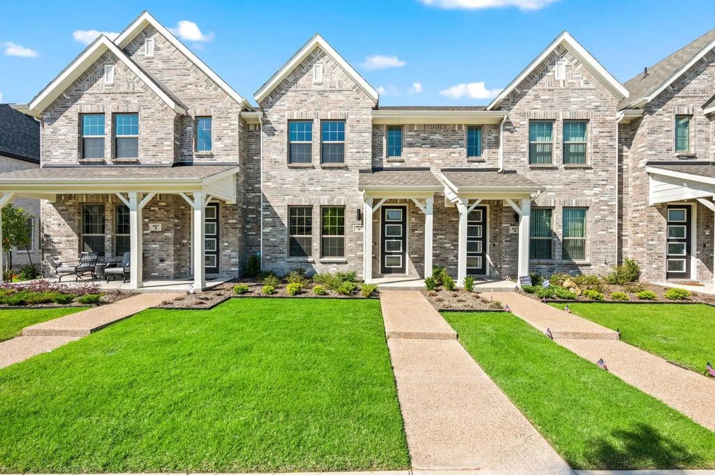 1821 Summer Aura , Mesquite
