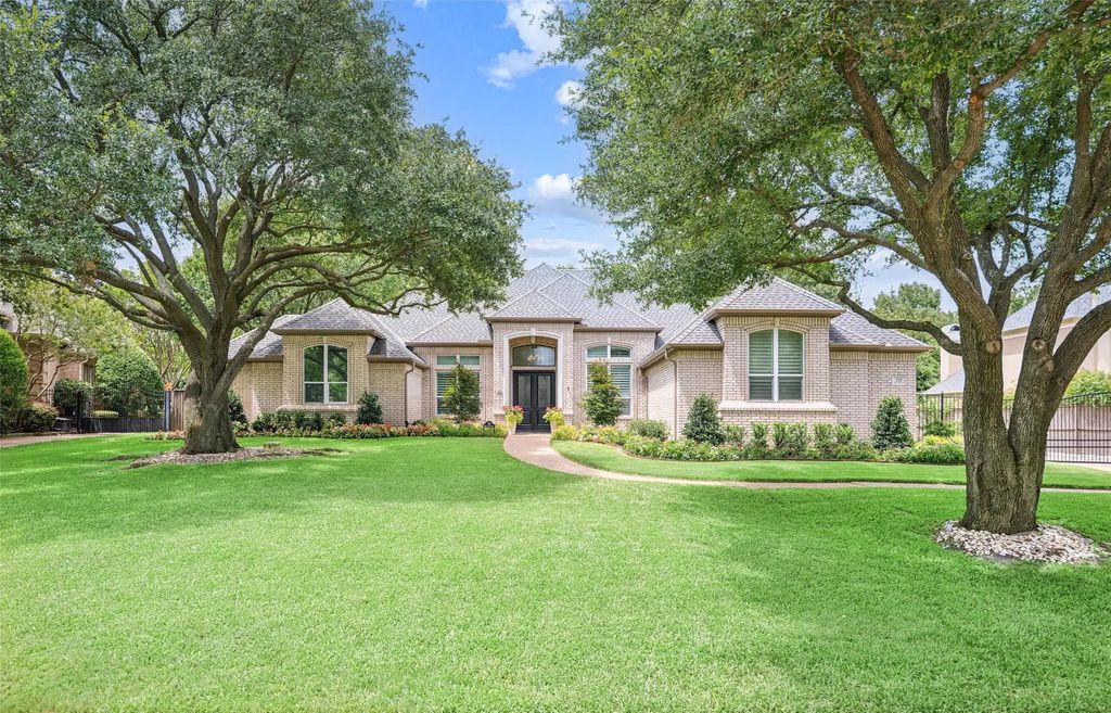 120 Bent Trail Drive, Southlake