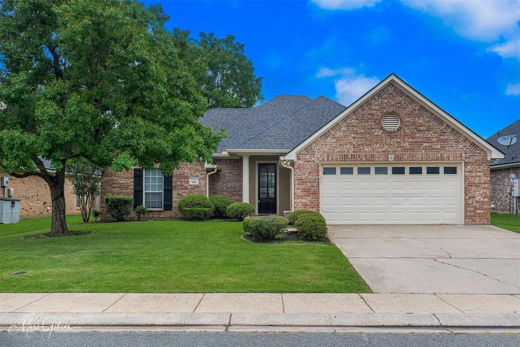 205 Cold Harbor Court, Bossier City