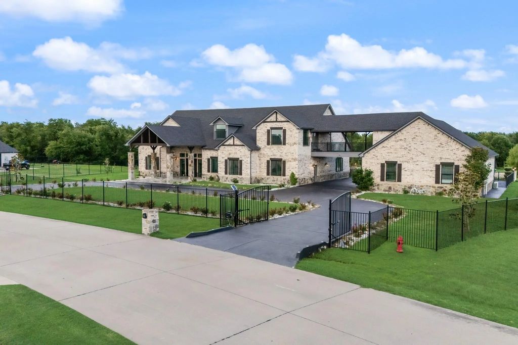 375 Chisholm Ranch Drive, Rockwall