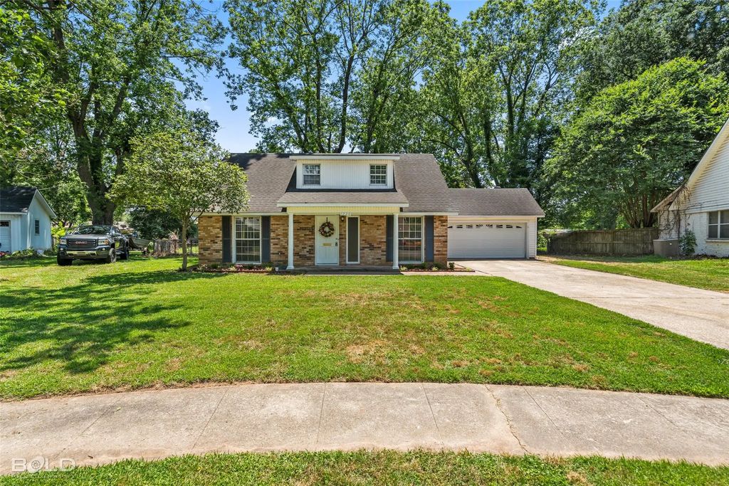 1220 Evangeline Circle, Bossier City