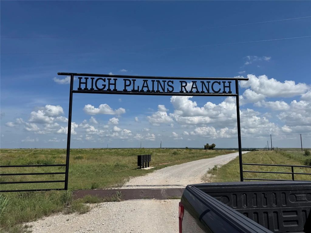 High Plains Court, Bowie