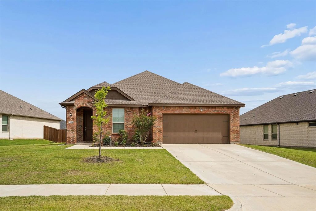 544 Erin Hills Drive, Red Oak