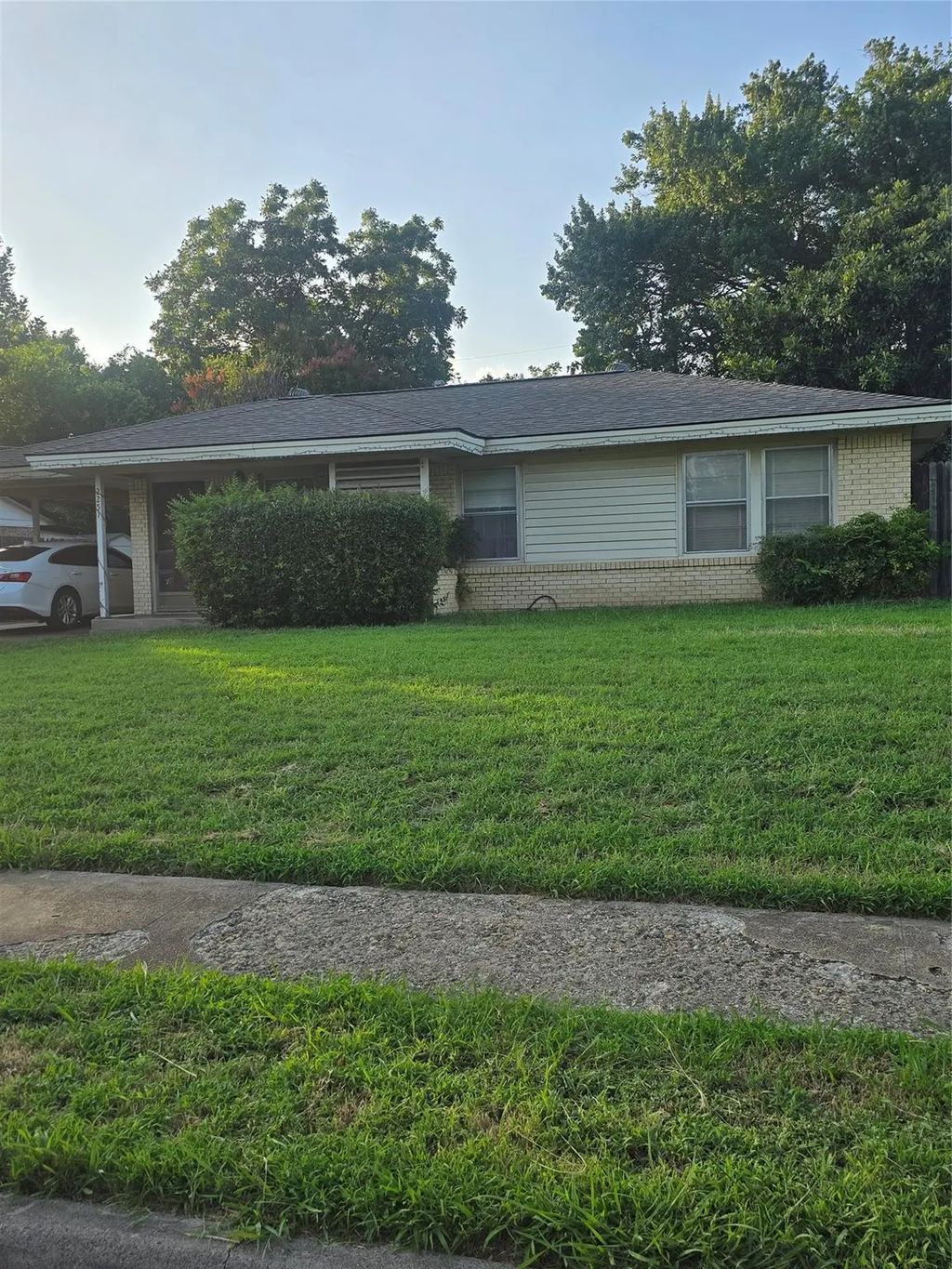 2251 Cambridge Drive, Irving