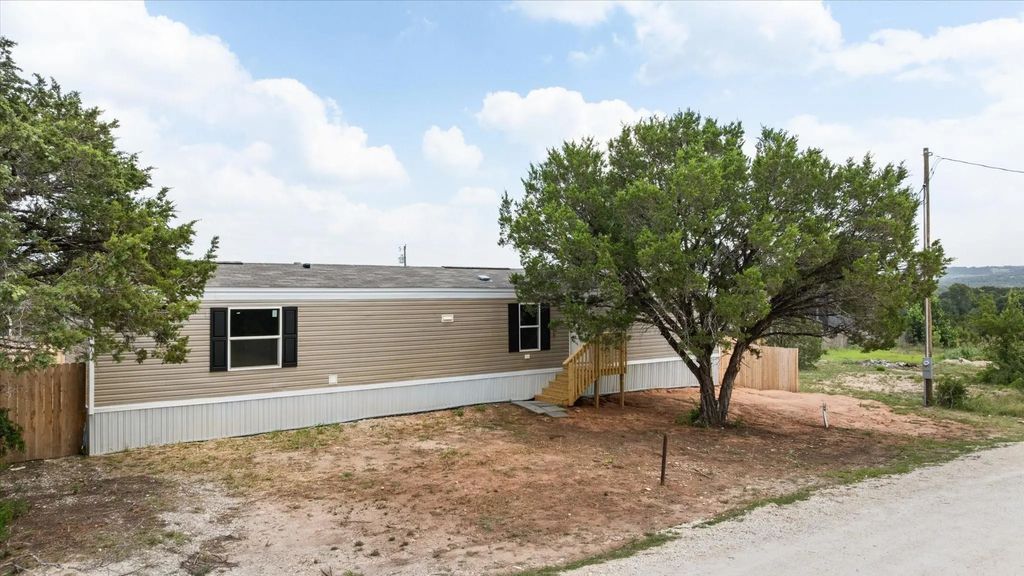 2307 Cedarwood Trail, Granbury