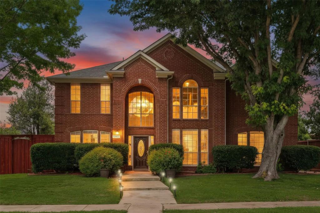 10903 Sweetwater Drive, Frisco