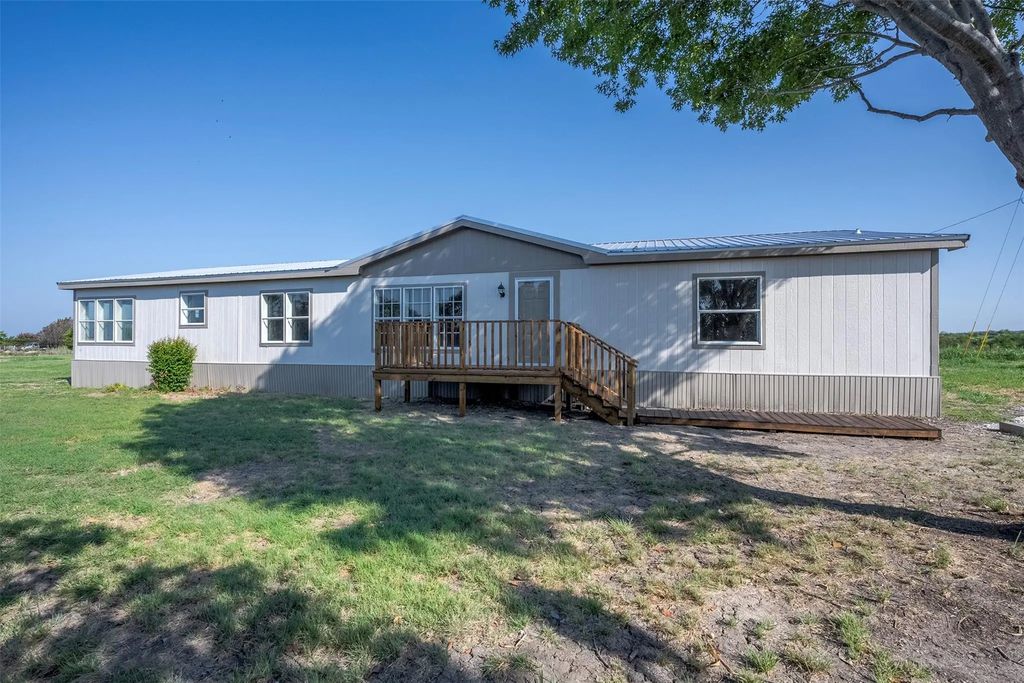 5728 N Sunchase Drive, Granbury