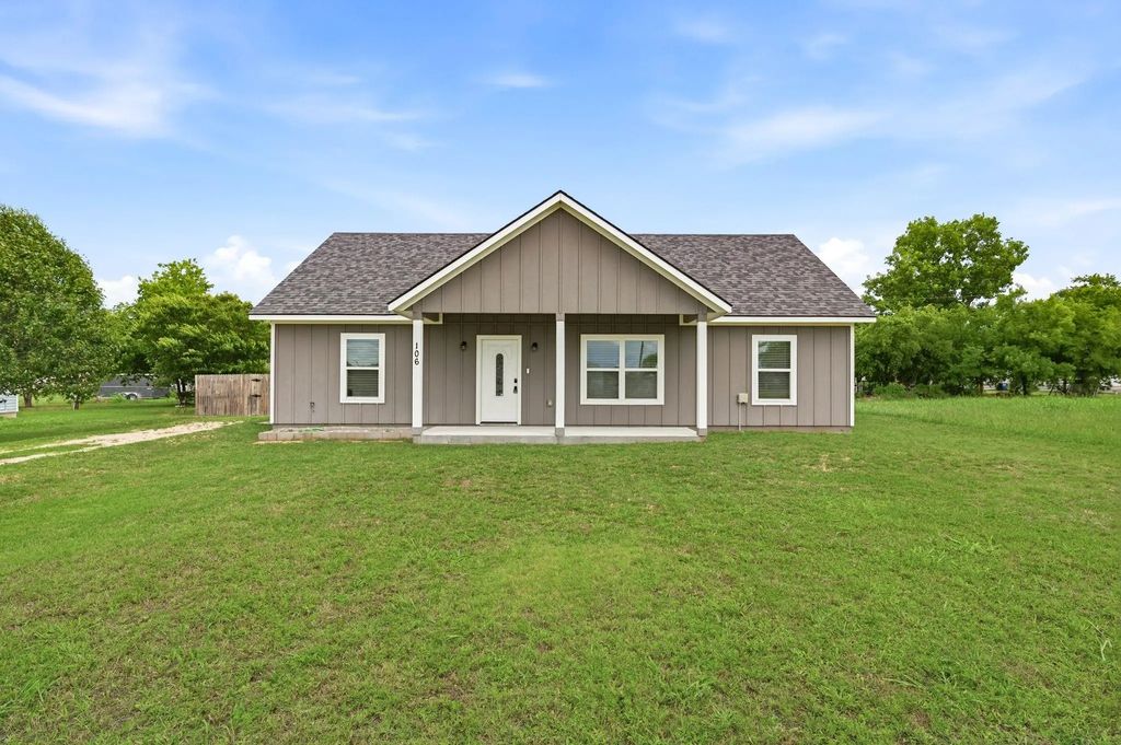 106 Billy Dale Court, Hackberry