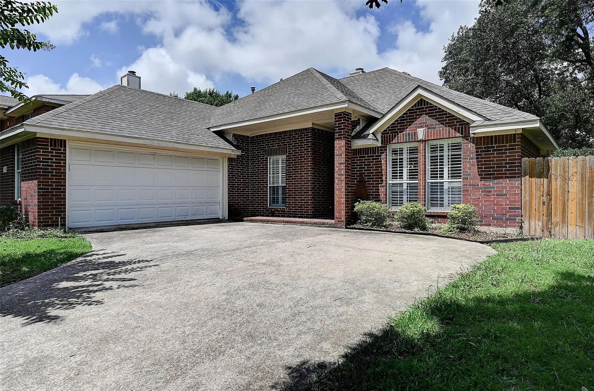 Photo of Listing #21303111