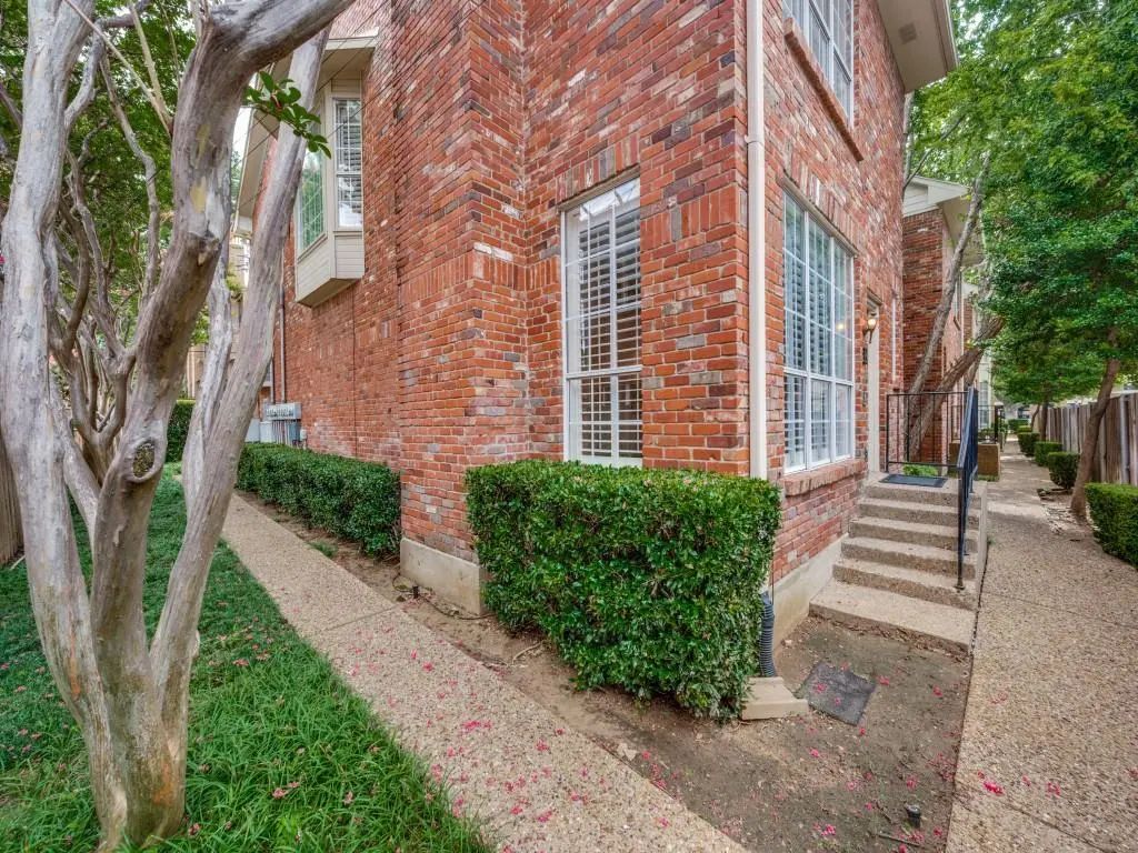 5907 Hillcrest Avenue C1, University Park