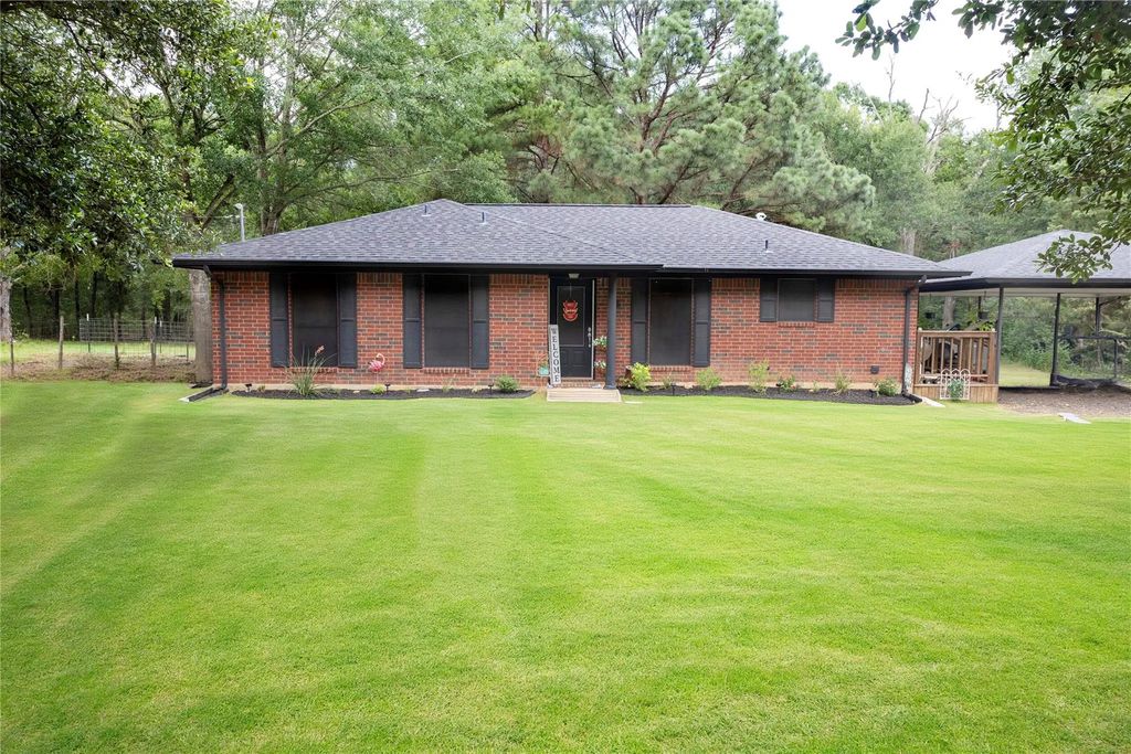 138 Private Road 473, Teague