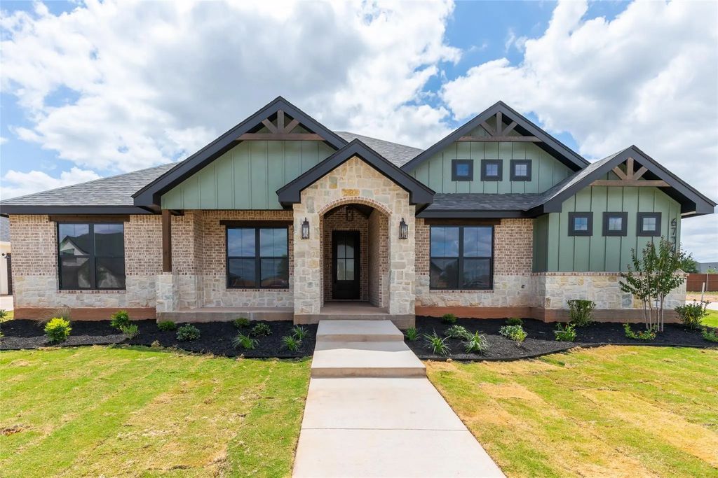 6734 Horse Head Crossing, Abilene