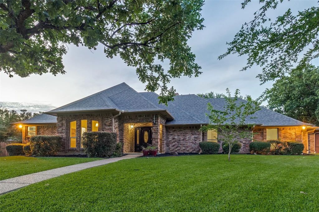 2607 Timberleaf Circle, Carrollton