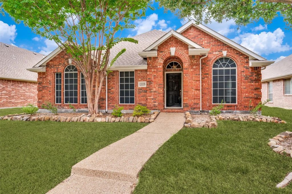 13335 Roadster Drive, Frisco