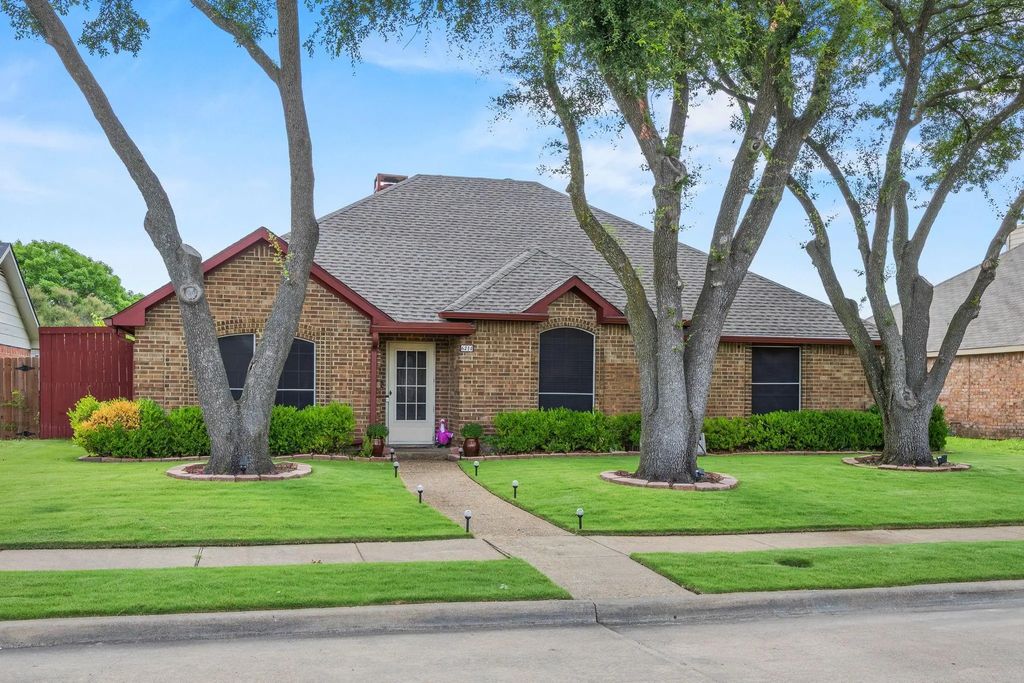 6214 Jessica Way, Rowlett