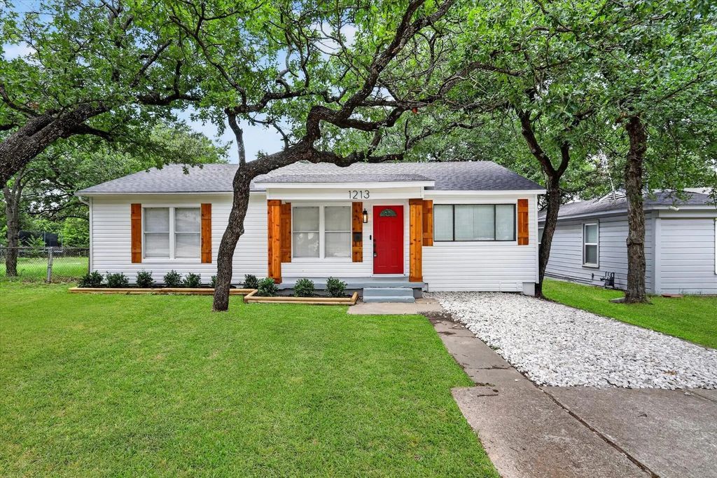 1213 Glenda Drive, Bedford