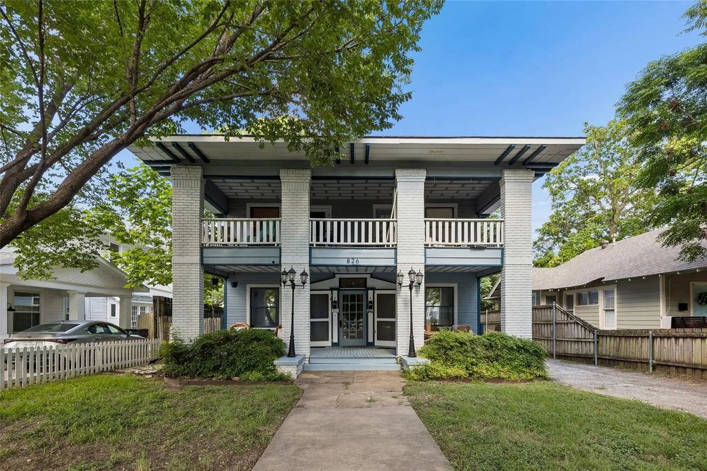 826 N Bishop Avenue, Dallas