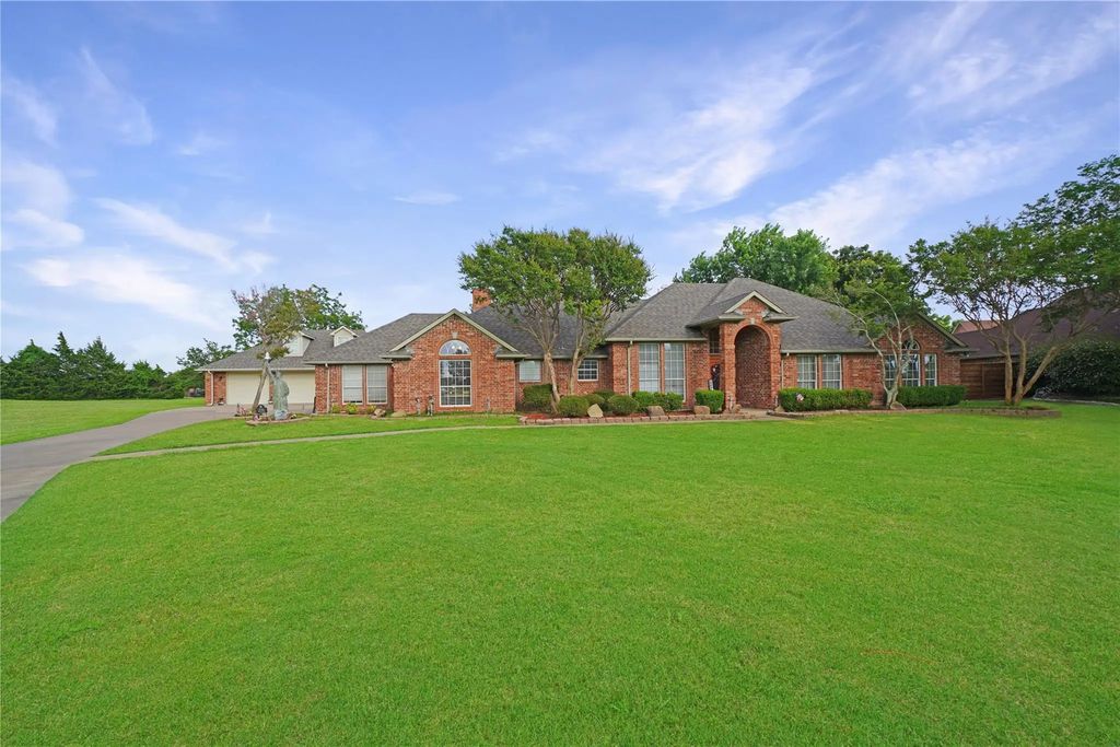2152 Chisholm Trail, Rockwall