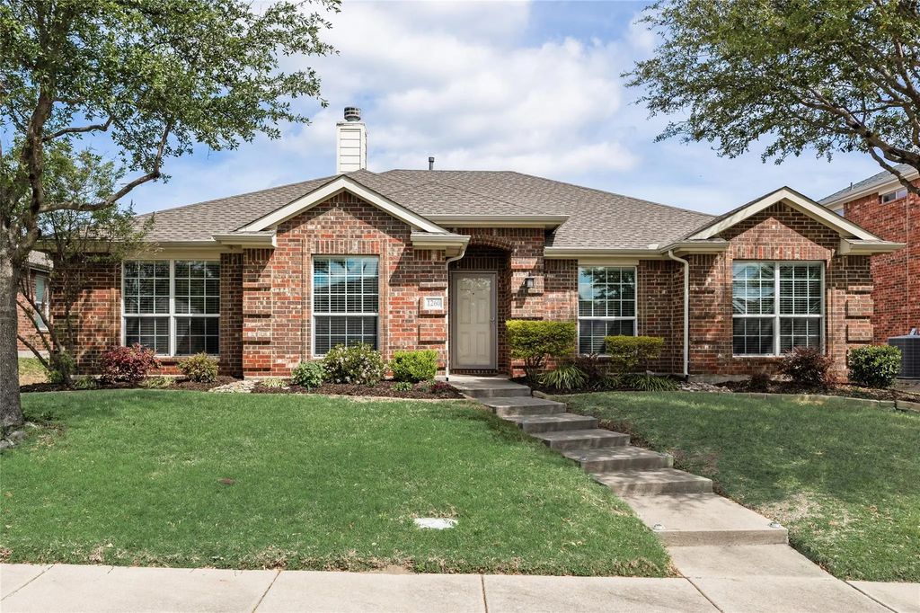 1260 Highbluff Lane, Rockwall