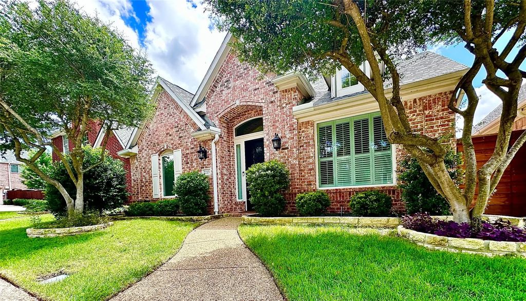7123 Elm Creek Lane, Dallas
