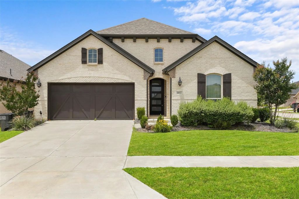 6012 Mapleshade Way, Little Elm